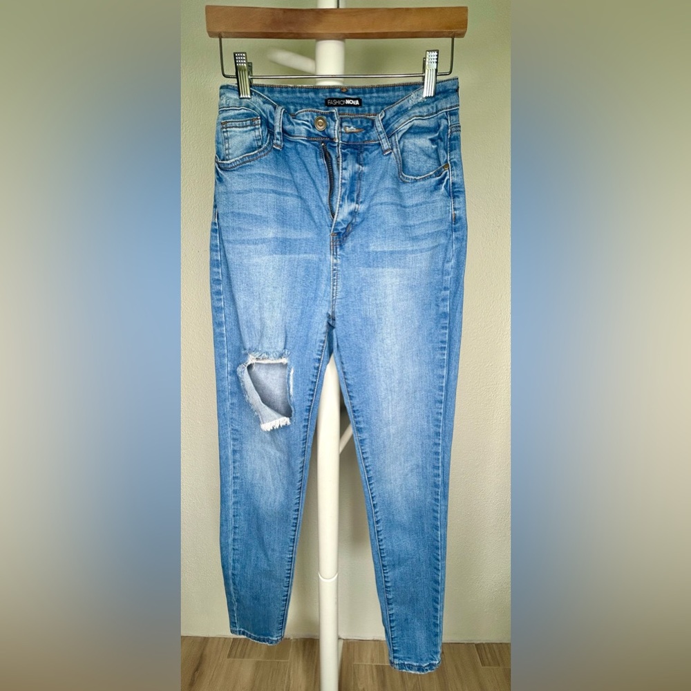 Fashion Nova Juniors Denim Jeans Size 11